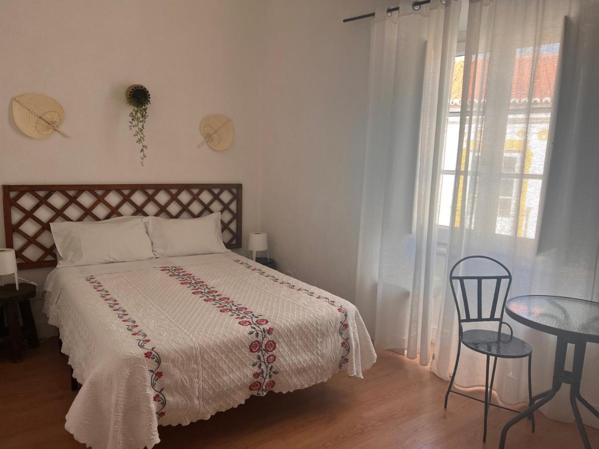 Avis Guesthouse Evora Exterior photo